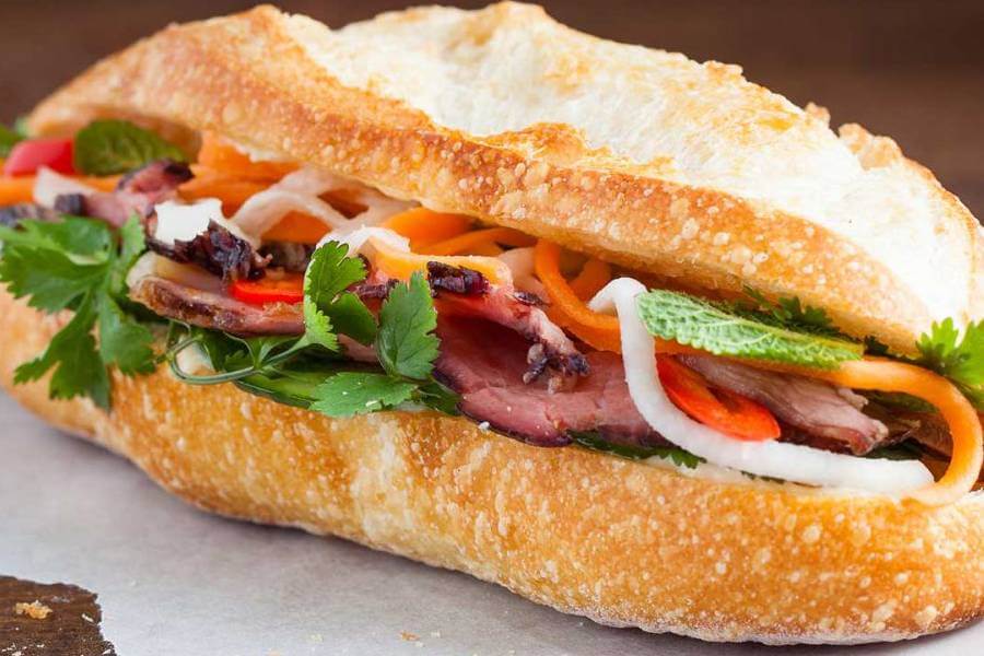 Banh Mi (Vietnamese Sandwich) - Vietnamese Dishes