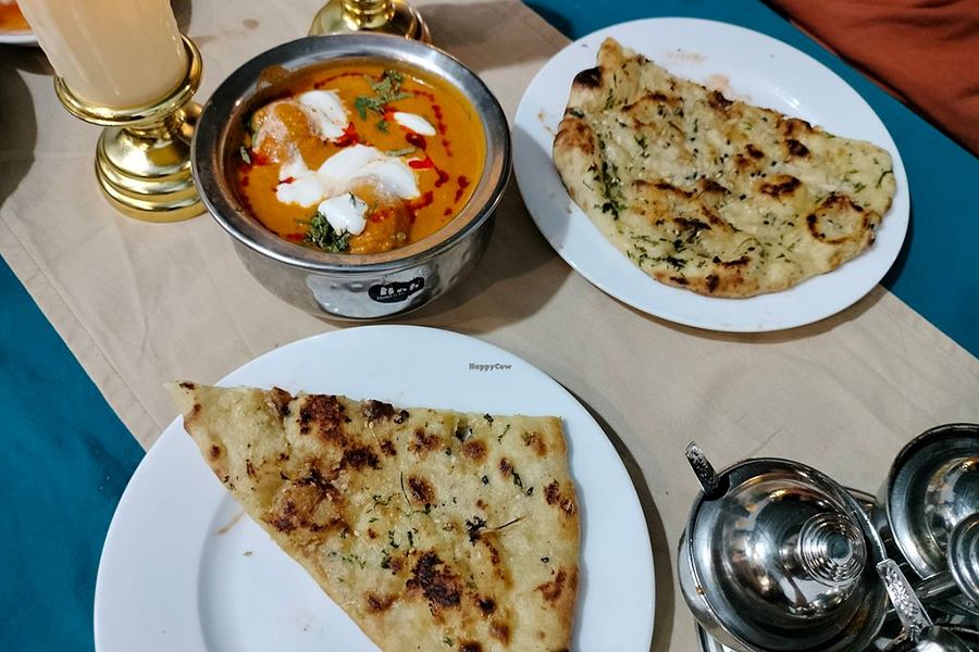 Maharaja Lounge - Authentic Indian Food
