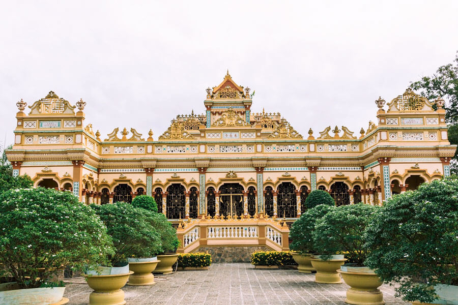 Vinh Trang Pagoda - Vietnam DMC