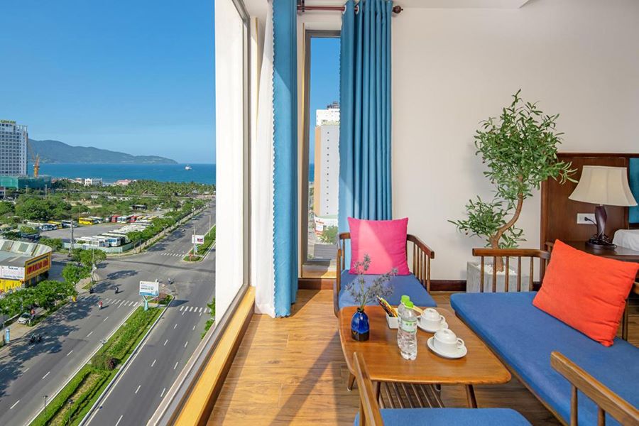 white sand hotel and apartment