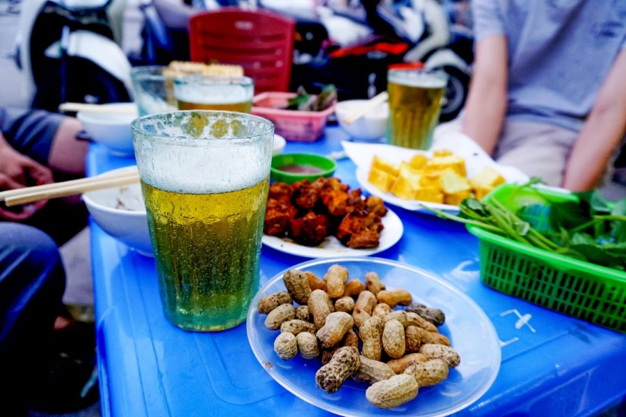 hanoi street beer