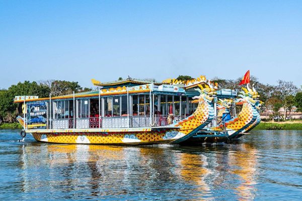 hue riverboat trip