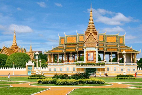 phnom penh royal palace