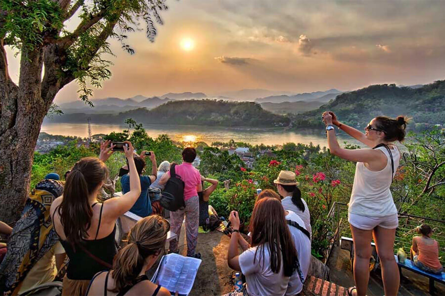 Impressive Tour Luang Prabang - Vang Vieng - Vientiane - 7 Days 6 Nights Impressive Tour Luang Prabang - Vang Vieng - Vientiane - 7 Days 6 Nights