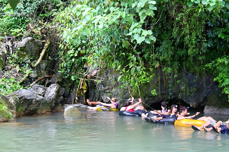 THAMNANGNONE Angle cave - laos travels and tours THAMNANGNONE Angle cave - laos travels and tours