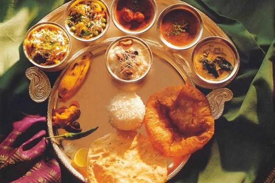 Exquisite traditional Indian meal thali in Mumtaz Indian Restaurant