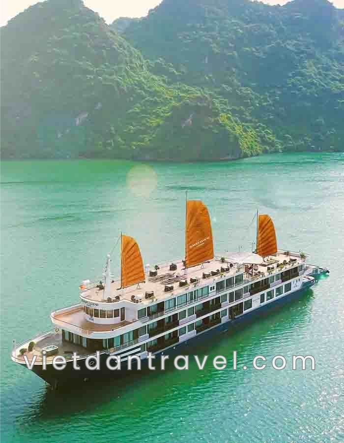 Ha Long Bay Cruising the spectacular natural landscape