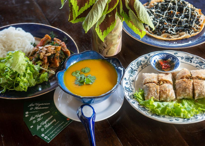 Vegetarian dishes served at Am Vegetarian and Hideaway Hoi An
