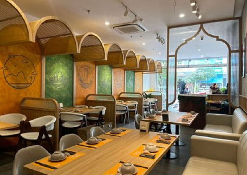 Hoi Modern Vegetarian Dining Quang Ninh arched dining hall